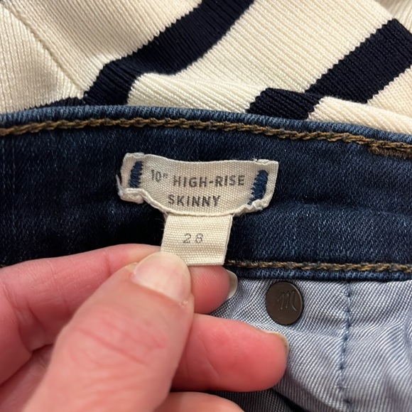 Madewell High rise light wash denim skinny jeans - Picture 7 of 8